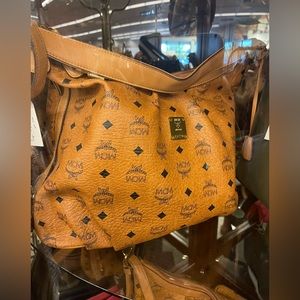 ‼️Sold‼️MCM Large sling hobo bag